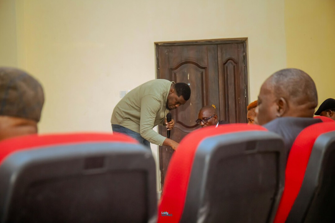 witness giving testimony